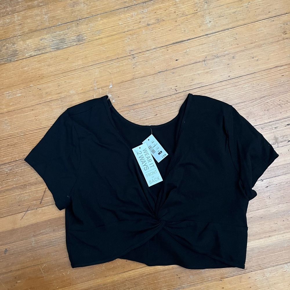 Aeropostale wear it two way top NWT